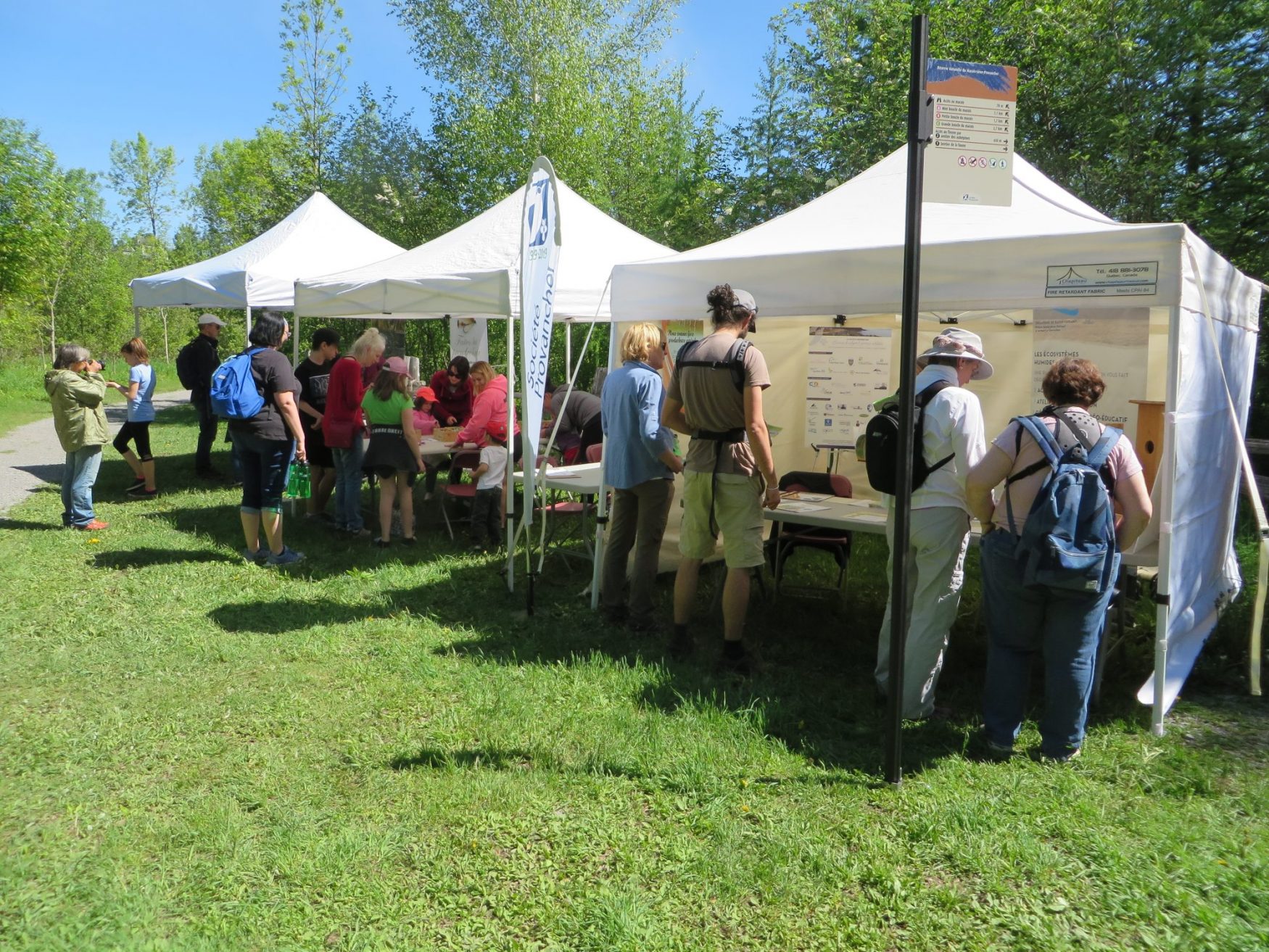 Kiosques d'information lors de la Fête des voisins "Charmants voisins", le 8 juin à la Réserve naturelle du Marais- L.éon-Provancher.