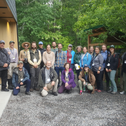 Visite de spécialistes en restauration écologique à la réserve naturelle du Marais-Léon-Provancher